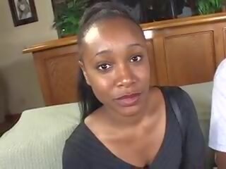 Armas mustanahaline tüdruk taken kodu jaoks a raskepärane: tasuta porno df | xhamster