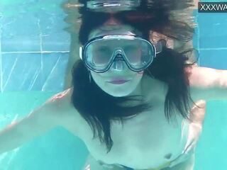 Minnie manga és eduard elélvezés -ban a úszás medence: x névleges film 72