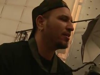 Künti iki adam gets filmed while they fuck in the locker room