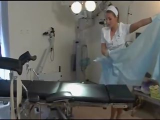 Exceptional медицинска сестра в тен чорапогащи и токчета в болница - dorcel