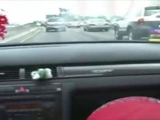 Blowjob trong xe hơi trên các highway, miễn phí trong xe hơi độ nét cao khiêu dâm 14