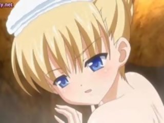 Blondýnka divinity anime dostane bušil